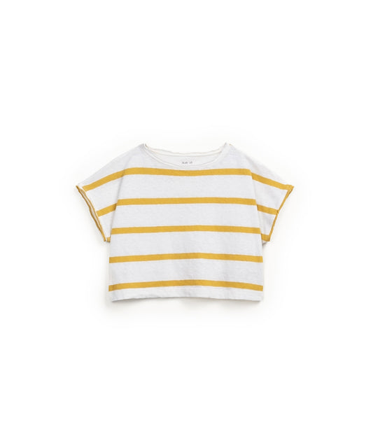 Camiseta amarilla holgada a rayas